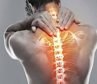 Терапевтический массаж при болях в спине